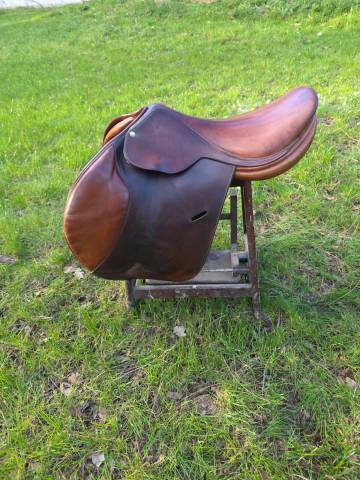 Sella da salto ostacoli Butet  17" - 2010