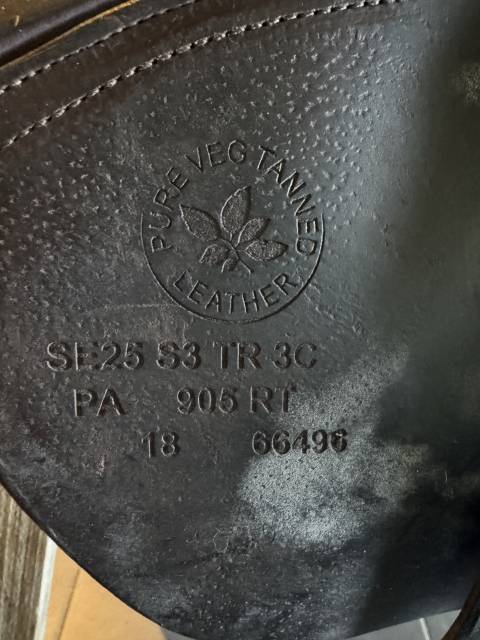 Sella da salto ostacoli CWD  18" - 2019