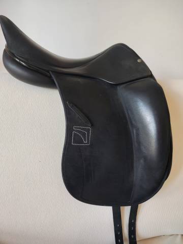Sella da dressage Childeric  17" - 2022