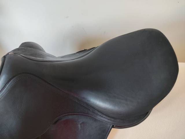 Sella da dressage Childeric  17" - 2022