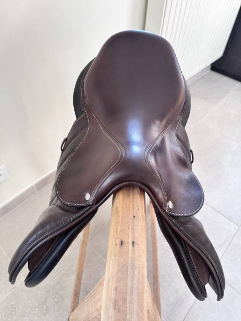 Sella da salto ostacoli Forestier  17" - 2024