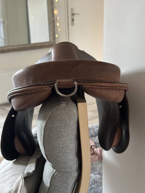 Sella da salto ostacoli  Guy Cantin  &eacute;volution jumping  15.5" - 2024