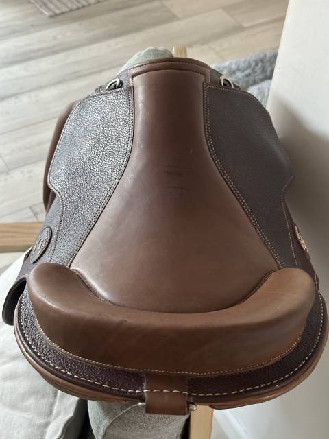 Sella da salto ostacoli  Guy Cantin  &eacute;volution jumping  15.5" - 2024