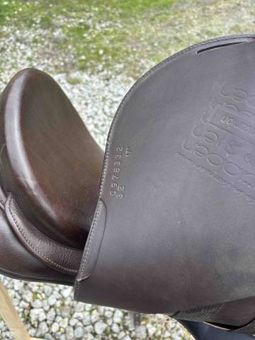 Sella da dressage Stubben Centurion II 17" - 2022