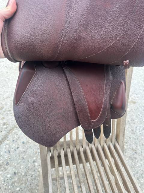 Sella da salto ostacoli Devoucoux  17" - 2023