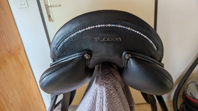 Sella da dressage Stubben  17.5" - 2025
