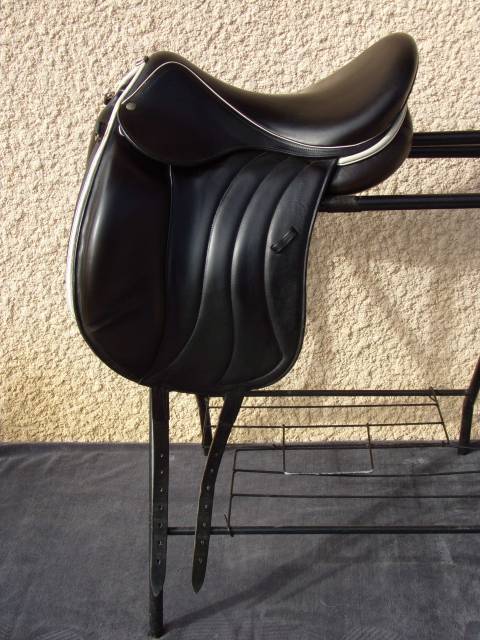 Sella da dressage Devoucoux  17" - 2014