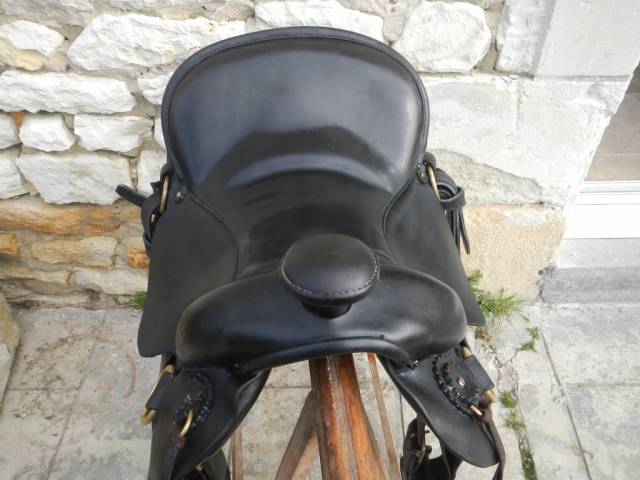 Sella da trekking  type western de la sellerie Courtois 17" - 2011