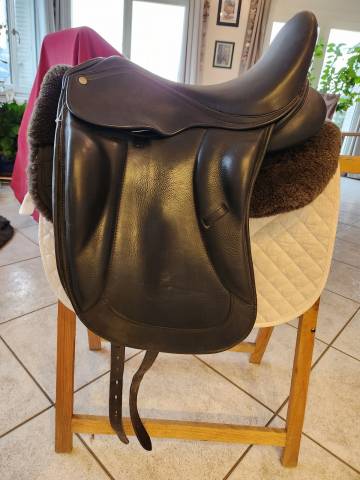 Sella da dressage Baude  17.5" - 2025