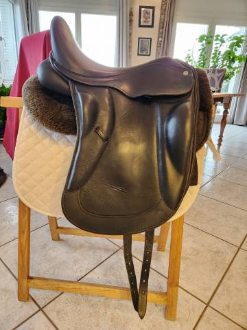 Sella da dressage Baude  17.5" - 2025