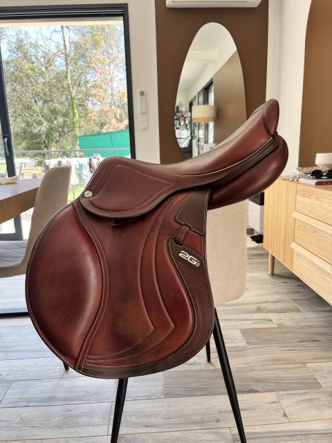 Sella da salto ostacoli CWD  17.5" - 2021