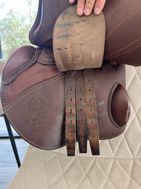 Sella da salto ostacoli CWD  17.5" - 2021