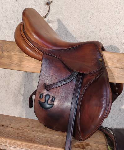 Sella da salto ostacoli Delgrange  17.5" - 2013