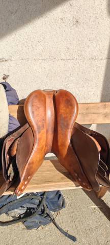 Sella da salto ostacoli Delgrange  17.5" - 2013