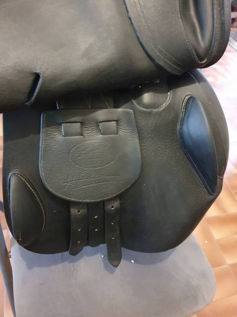 Sella mista Herv&eacute; Godignon  17" - 2006