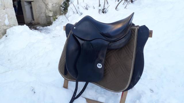 Sella da dressage Meyer  17" - 2014