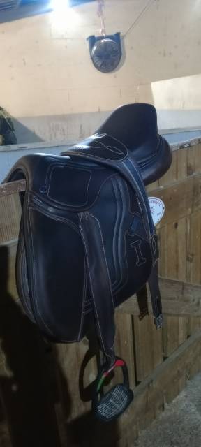 Sella mista Ikonic  17.5" - 2017