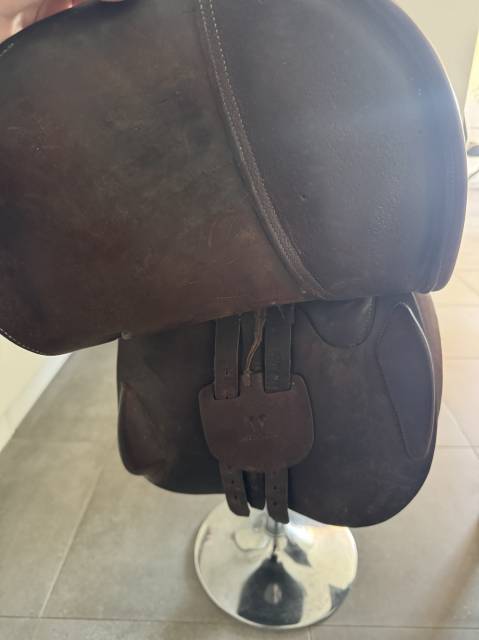 Sella da salto ostacoli Antar&egrave;s Altair  17" - 2015