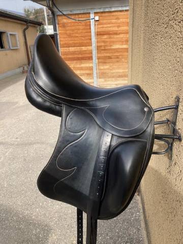 Sella da dressage   17.5" - 2024