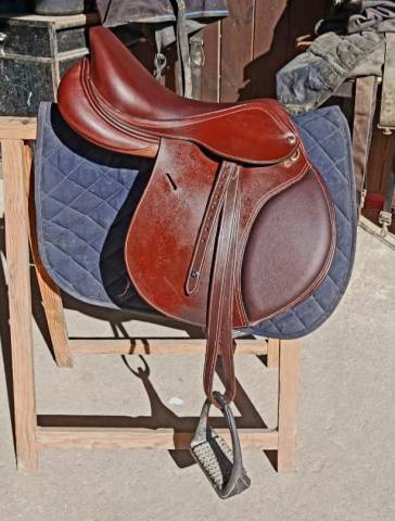 Sella da salto ostacoli Eric Thomas  17" - 2026