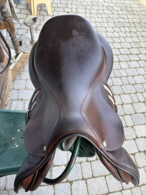 Sella da salto ostacoli Devoucoux  17" - 2015