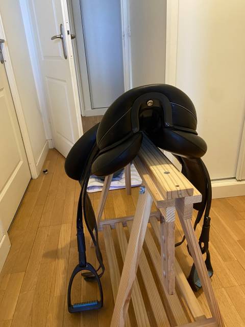 Sella da dressage Devoucoux  18" - 2019