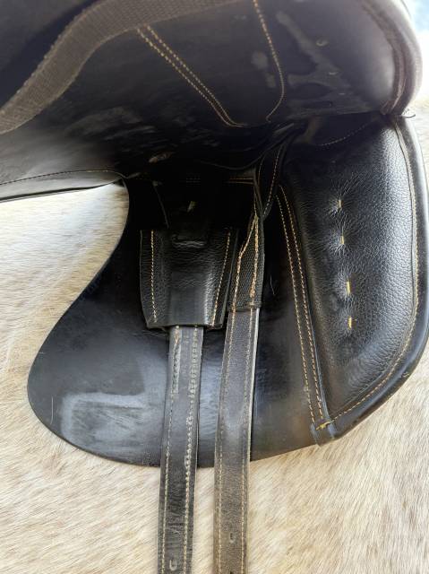 Sella da dressage Zaldi  17.5" - 2010