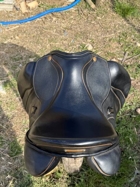 Sella da dressage Zaldi  17.5" - 2010