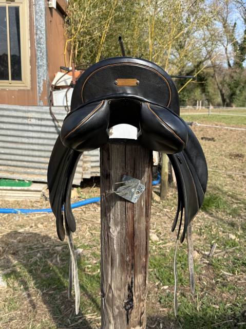 Sella da dressage Zaldi  17.5" - 2010