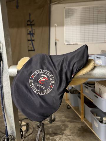 Sella mista Privil&egrave;ge Equitation  17.5" - 2024