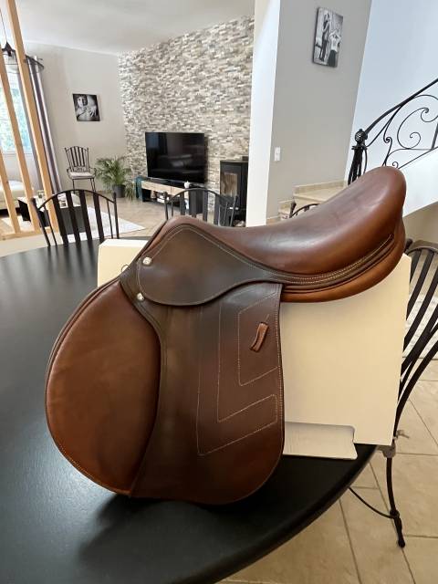 Sella da salto ostacoli Renaissance  18" - 2022