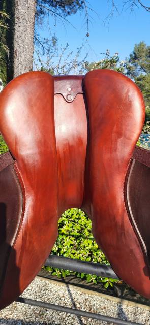 Sella da salto ostacoli CWD  16" - 2022