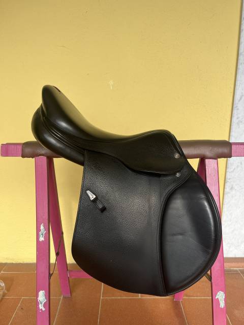 Sella Equipe EK GO eCarbon