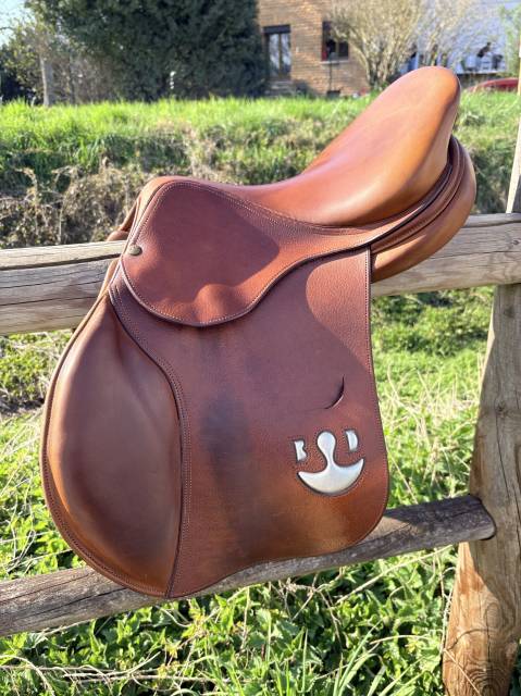 Sella da salto ostacoli Delgrange  17" - 2024