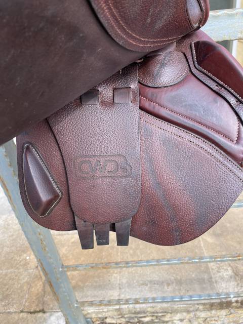 Sella da salto ostacoli CWD  17.5" - 2022