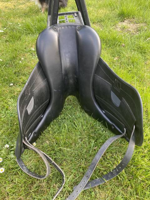 Sella da dressage Childeric  17.5" - 2017