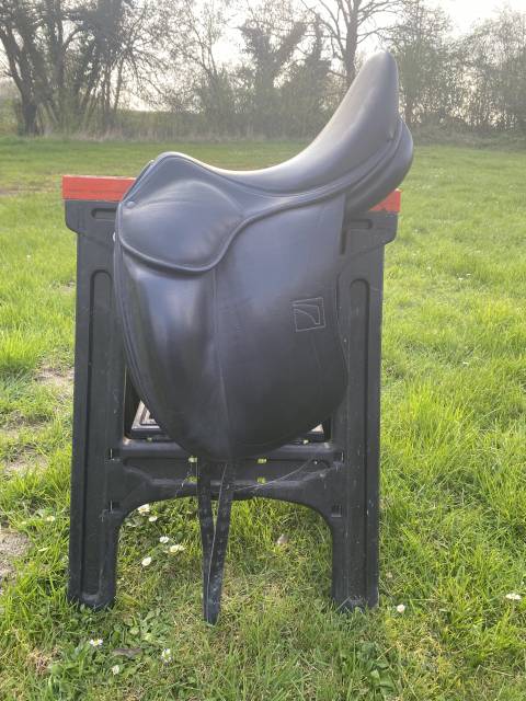 Sella da dressage Childeric  17.5" - 2017