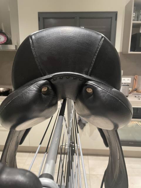 Sella da dressage Antar&egrave;s  18" - 2010