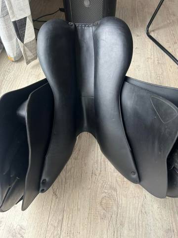 Sella da salto ostacoli Devoucoux  17.5" - 2023