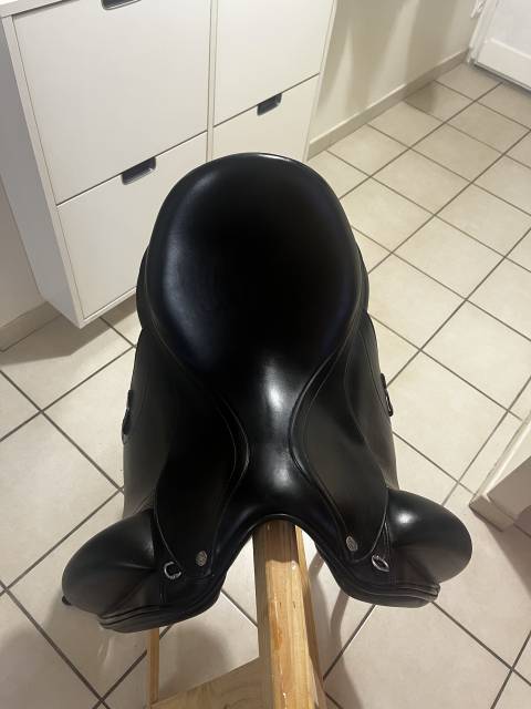 Sella da dressage Equipe  16.5" - 2016