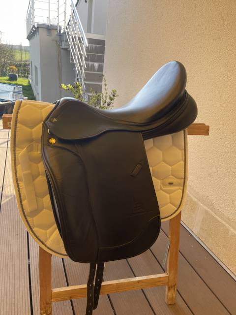 Sella da dressage Prestige Italia  18" - 2020