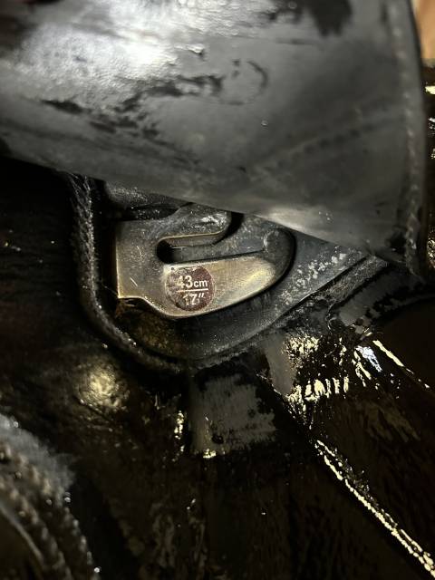 Sella da dressage Bates  17" - 2010