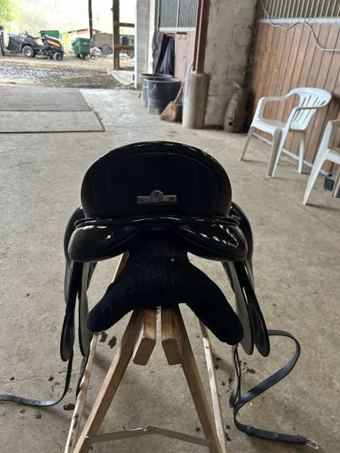 Sella da dressage Bates  17" - 2010