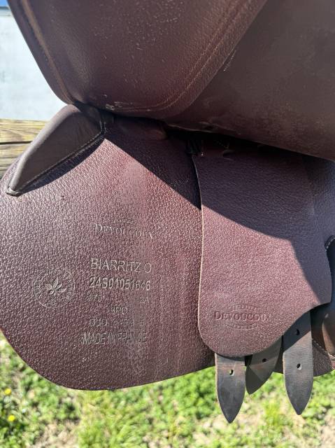 Sella da salto ostacoli Devoucoux  17" - 2024