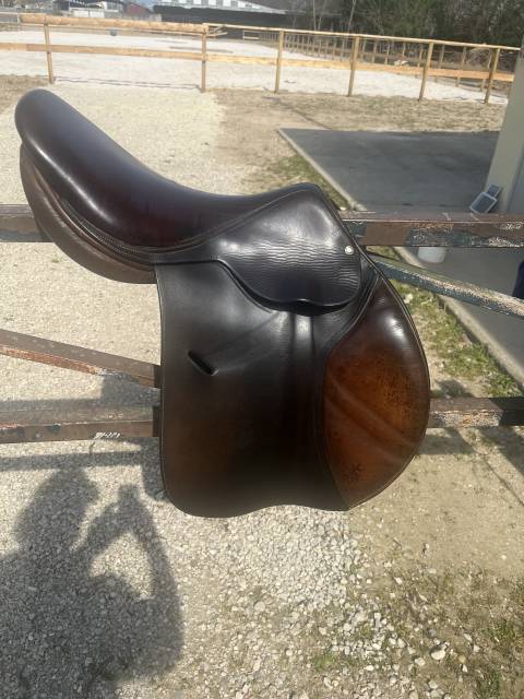 Sella Butet taglia 17,5