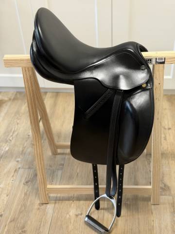 Sella da dressage Prestige Italia  17" - 2021