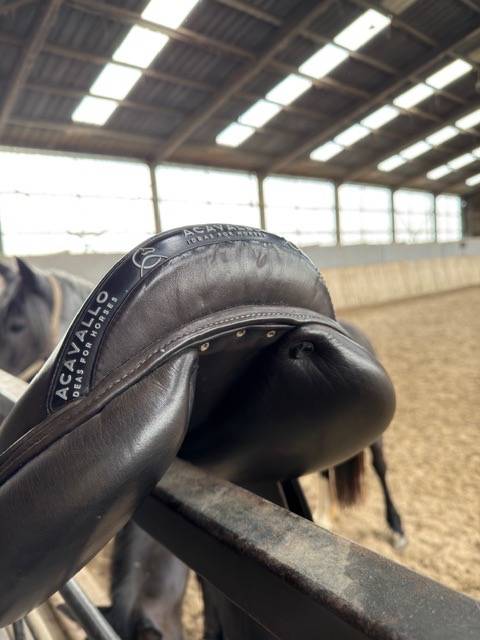 Sella da salto ostacoli  ACAVALLO  17" - 2021