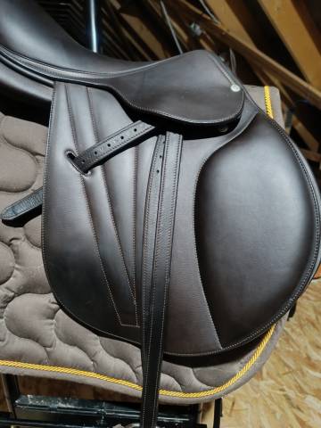 Sella da salto ostacoli Butet  17.5" - 2017