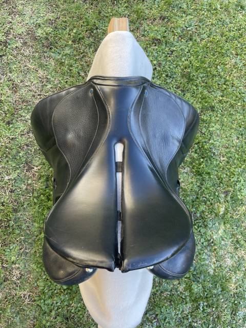 Sella da dressage Stubben  17.5" - 2015
