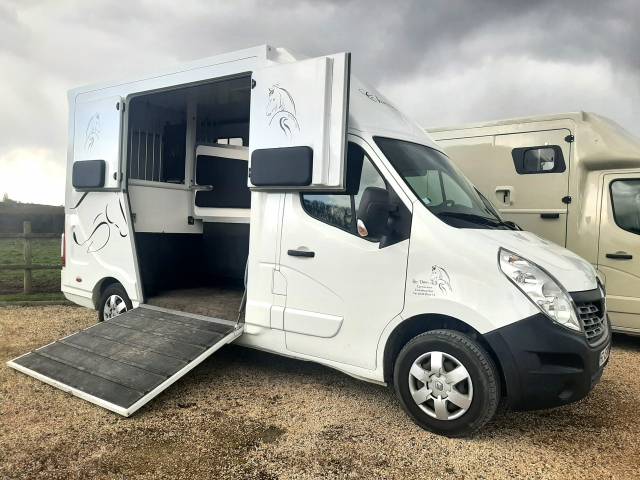 Van per Cavalli Renault Master 2018 Occasione